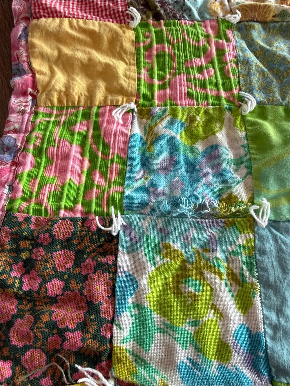 Vintage Handmade Patchwork Quilt - Multi-Color Cozy Bedspread